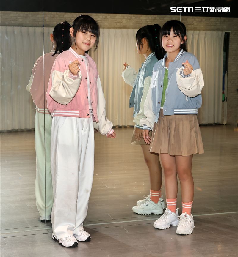 左左右右三立新聞網專訪。（記者邱榮吉/攝影）