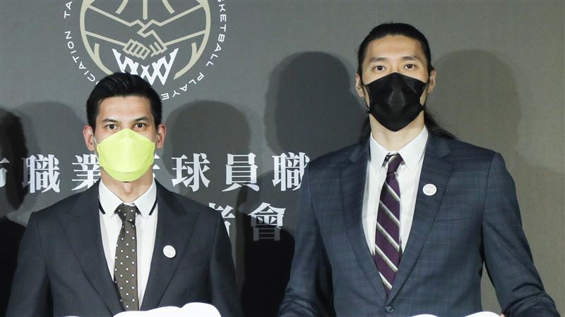 楊敬敏請辭職籃工會理事長　由曾文鼎接任