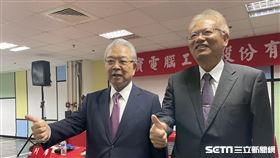 仁寶電腦董事長許勝雄（左）、總經理翁宗斌（右）。（圖／記者王翊綺攝影）