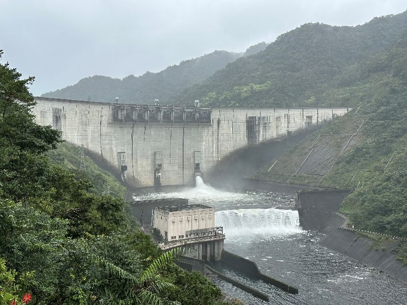 翡翠水庫擬向台電徵收耗水費，經濟部長龔明鑫對此強調，此舉法源有疑慮，況且台電目前也並未同意。（翡管局提供）