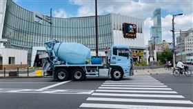 日本連水泥車都超乾淨！他親揭暗黑面「比台灣還髒」：觀光客根本不知情（圖／ptt）