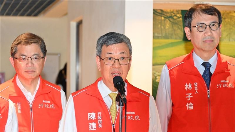 再拋利多　陳建仁：高中職學費將全面免費