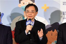 新冠、流感、腸病毒三病高峰期未過　有症狀應先快篩新冠！（業配勿用）