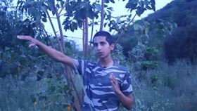 翻攝自阿南德影片