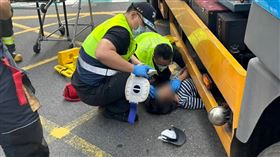 三重,油罐車,單車,婦人,新北,驚險