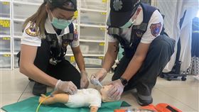 人魚寶寶,孕婦急產,高雄市消防局,仁武分隊,八萬分之一