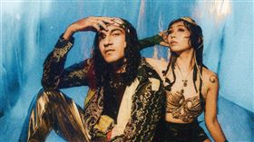 雙人組合Fi-Né（粉內）即將於6/30推出第二張創作專輯《The Awakening》。（圖／粉內工作室提供）