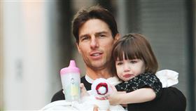 阿湯哥相當寵愛女兒。（圖／美聯社／達志影像）