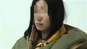 中國一名富家女因拒付40元停車費，竟將管理員拖行致死。（圖／翻攝自網易新聞）