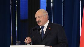 白俄羅斯總統盧卡申科（Alexander Lukashenko）
https://www.flickr.com/photos/oscepa/34931909983/in/photolist-cmPgby-cmXVTY-cmXWCN-cmXVZw-cmXUUL-cmXWk5-cmXX9Q-cmXX2G-4kQgay-2nKtR5a-cmQ2N7-VdGa4D-Wseuhn-SXzj9W-WseuD