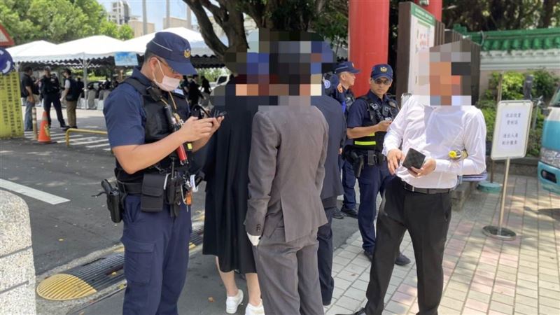 四海幫創幫大老「咪哥」公祭　百警戒備