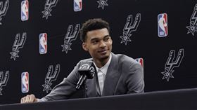 ▲新科狀元溫班亞馬（Victor Wembanyama）點名心中最強先發5人名單。（圖／美聯社／達志影像）