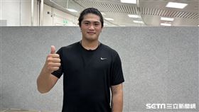 旅美好手李灝宇哥哥李灝昇參加中職測試會最快球速142公里。（圖／記者蔡厚瑄攝影）