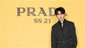 ▲Prada代言人蔡徐坤。（圖／翻攝自微博）