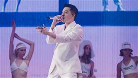 周湯豪（圖／環球音樂提供）