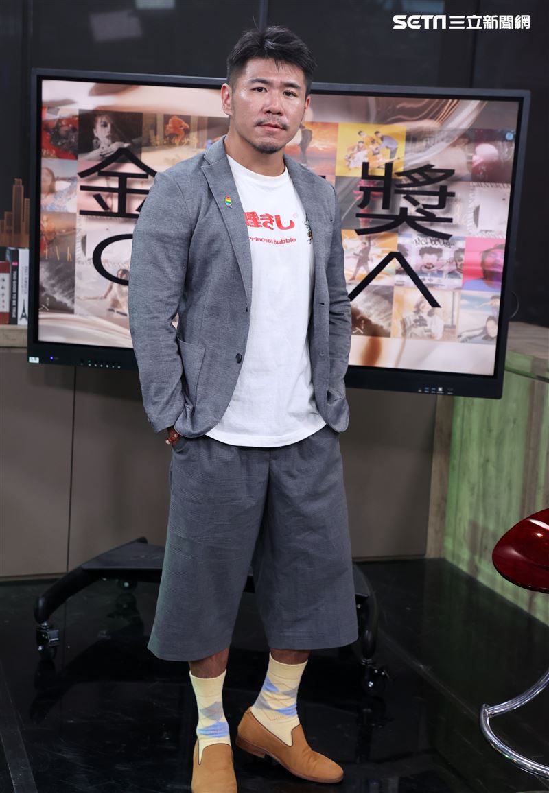 「小記者」金曲預測直播嘉賓仙姑Eric。（圖/記者邱榮吉攝影）