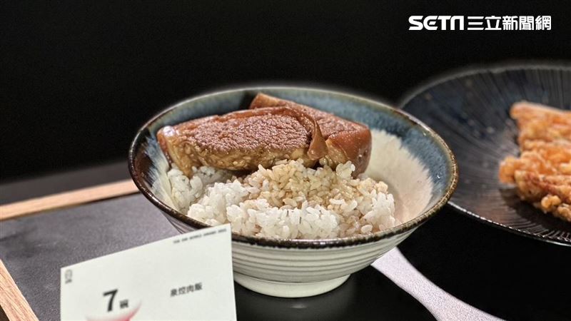 全台小吃指南出爐！「這家焢肉飯」奪冠