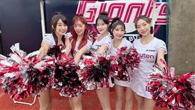 ▲樂天女孩到韓職LOTTE GIANTS主場演出。（圖／樂天桃猿球團提供）