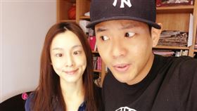 黑人當時被拍到後與范范的表情。（圖／翻攝自黑人陳建州臉書）