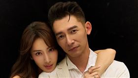 《美麗佳人婚禮專刊》封面人物 – 隋棠×温昇豪（圖／美麗佳人提供）