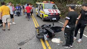 L重機撞下山1200