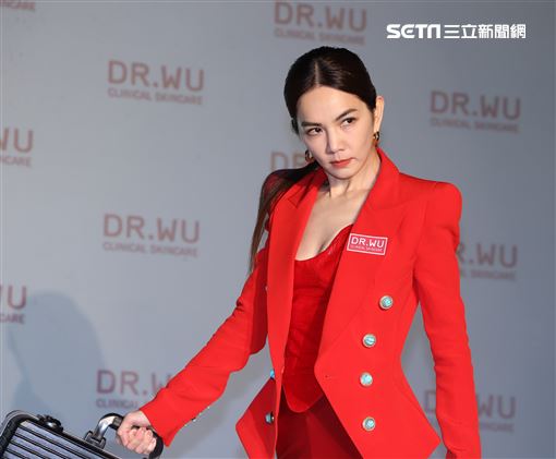 陳嘉樺 ELLA出席品牌活動透露自己小時候曾經遭到性侵。（圖／記者邱榮吉攝影）