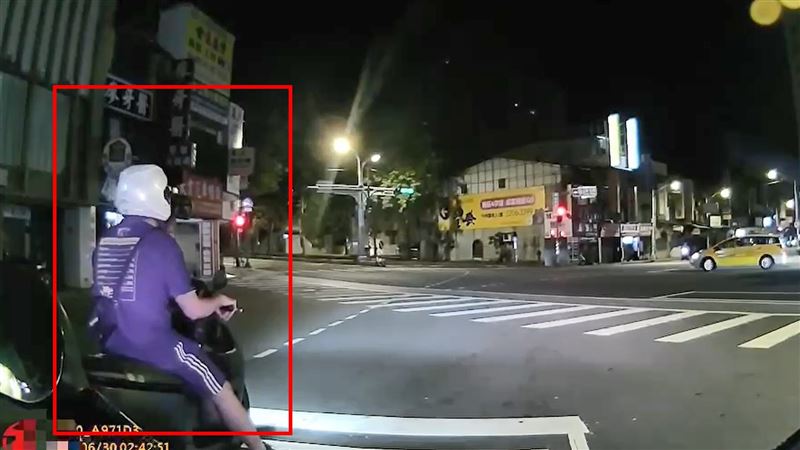 通緝犯拒檢　快打警3分鐘逮人畫面曝光