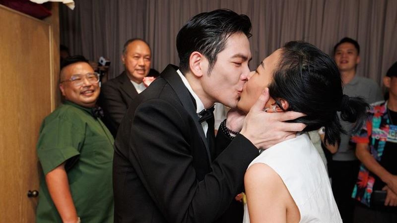 蕭敬騰未婚妻肚子凸疑懷孕？網曝「證據」