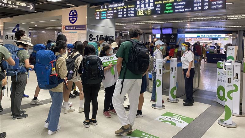 TPASS迎首上班日　1族群氣喊：開太少了