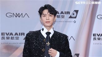 韋禮安閃亮西裝登場　高喊：第一帥是我