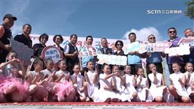 暑假旅遊旺季即將到來，金門舉辦親子嘉年華要吸引觀光人潮，活動和當地商家攜手推出體驗行程，可以到潮間帶認識生態，還能採石蚵當午餐。另外在金門金沙鎮，以水獺為主題的公園也已經完工，結合夏季嘉年華的活動，要把金門打造成小朋友的遊樂天堂。