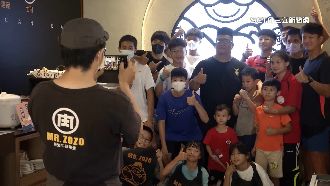 獨／暑假找嘸員工！牛排館店休2週