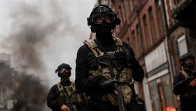 法國非裔遭警射殺引眾怒連4晚暴動！近千人被捕（圖／路透社／達志影像）