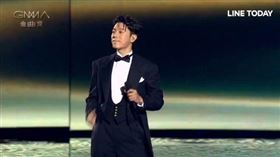 韋禮安主持瘋狂卡螺絲，已經變成另類笑點。（圖／翻攝自LINE TODAY）