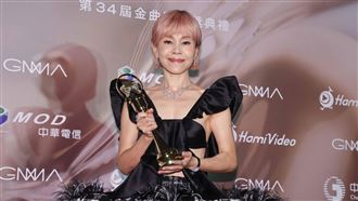 她奪歌后兒只想見他…被問1事驚：瘋了嗎