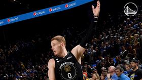 勇士後衛迪文謙索（Donte DiVincenzo）將離開灣區，以一紙4年5000萬美元的合約轉戰尼克。（圖／翻攝自勇士推特）