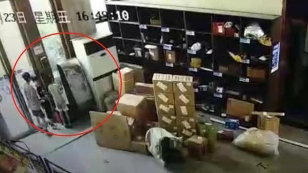 10歲男童玩捉迷藏！「冷氣漏電」觸電慘死