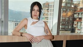 阿布絲三立新聞網專訪。（圖/記者邱榮吉攝影）