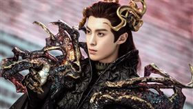 王鶴棣演出《蒼蘭訣》暴紅。(圖/愛奇藝國際站)