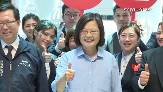 搭機捷視察桃機　蔡英文：羨慕出國旅遊