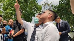 5億高中生案「夏代書背後勢力」是他？黃健豪遭影射怒揭真相　翻攝自黃健豪臉書