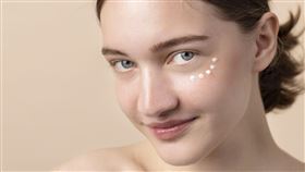 名家－i-Buzz網路口碑研究中心