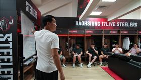 甫率領裕隆納智捷拿下SBL總冠軍，邱大宗即將接掌高雄17直播鋼鐵人總教練。（圖／高雄17直播鋼鐵人提供）