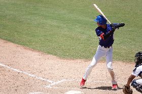 林佳緯U18藍白賽三壘打