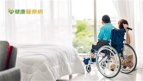 青少年多發性硬化症需早診治療。核磁共振可早期檢測神經受損。警惕疑似病徵，定期返診。