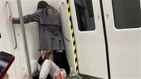 大陸,大連,地鐵,亂象,活春宮