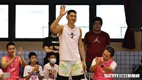 ▲林書豪出席華航公益籃球營。（圖／記者劉彥池攝影）