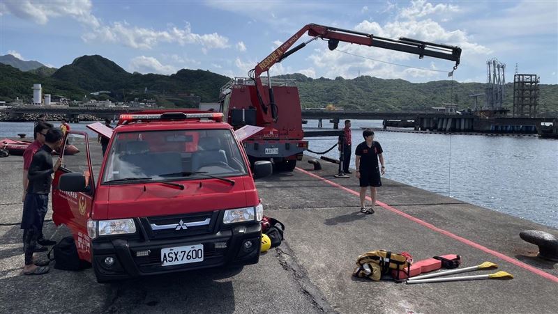 被洋流帶走！　8潛水客飄外海游不回來