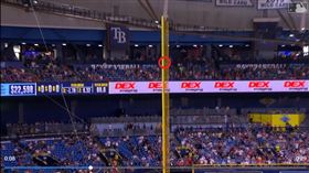 ▲費城人透納（Trea Turner）全壘打擊中左外野標竿。（圖／翻攝自MLB官網）