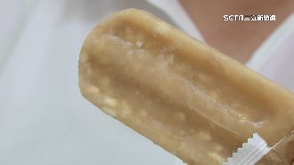 炎炎夏日冰品夯！民眾排隊搶購台電冰棒